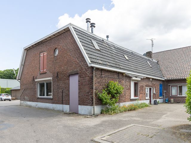Dinxperlosestraatweg 110, Aalten