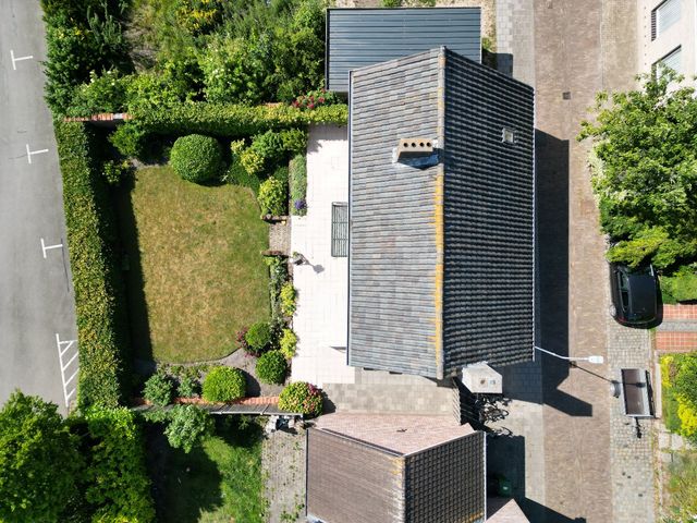 Pasdam 14, Sluis