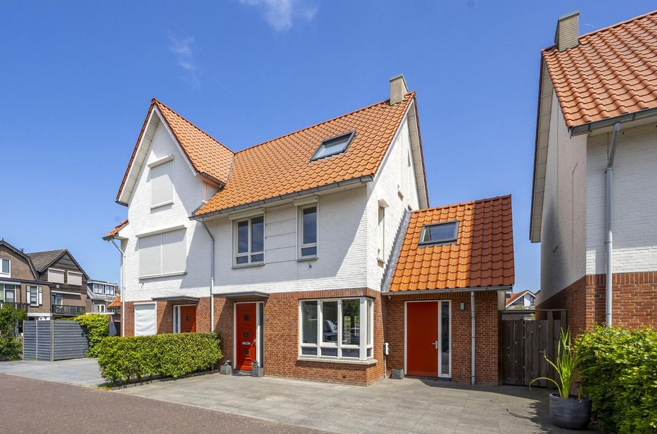 Uranusstraat 22