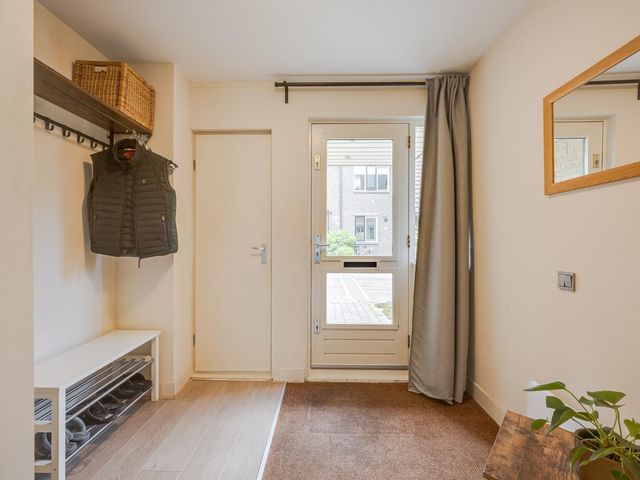 Suze Groenewegerf 4, Voorschoten