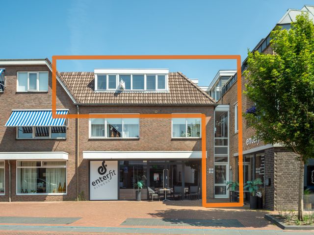 Dorpsstraat 115C, Enter