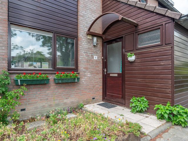Benedenmonde 16, Nieuwegein