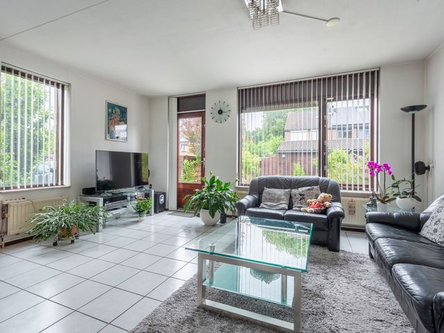 Benedenmonde 16, Nieuwegein