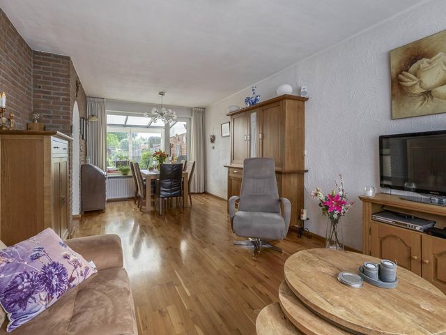Beatrixlaan 5, Belfeld