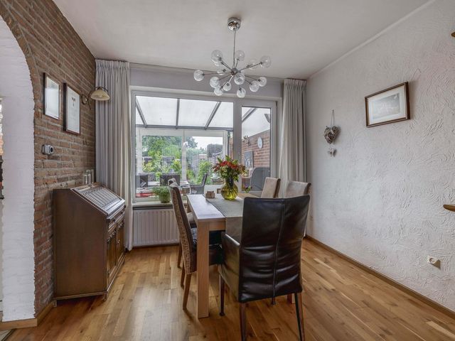 Beatrixlaan 5, Belfeld
