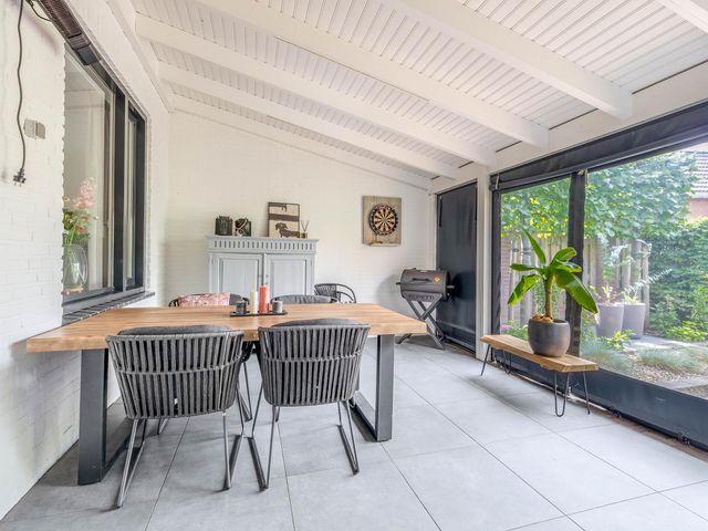 van Kleefstraat 8, Tegelen