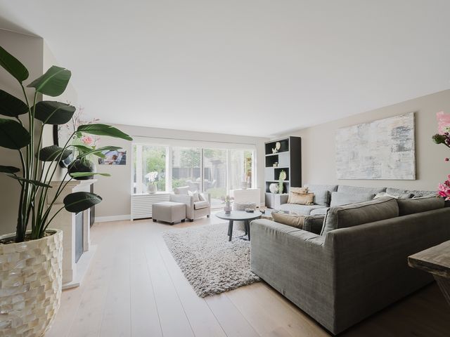 Zuster Reichertstraat 15, Spijkenisse