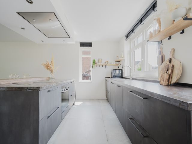 Speerpunt 42, Zuidland