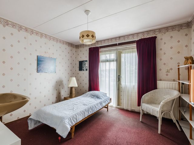 Plantsoen 34, Vroomshoop