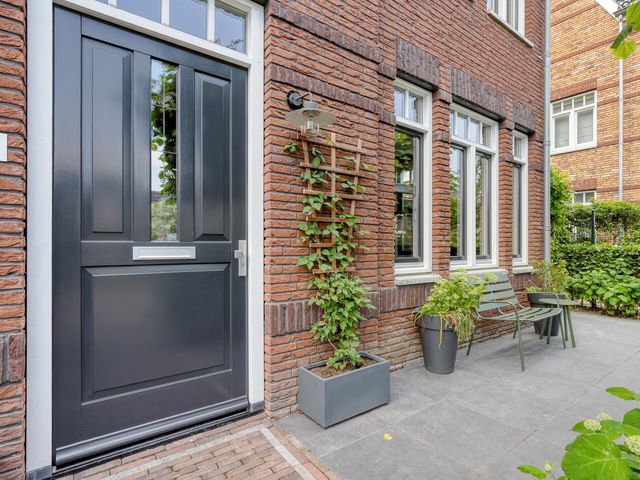 Jachtrust 17, Oegstgeest
