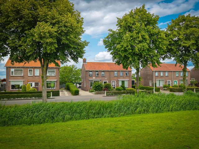 Kerkweg 23, Leerbroek