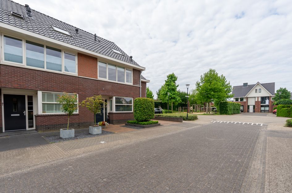 Dwarsdijk 63