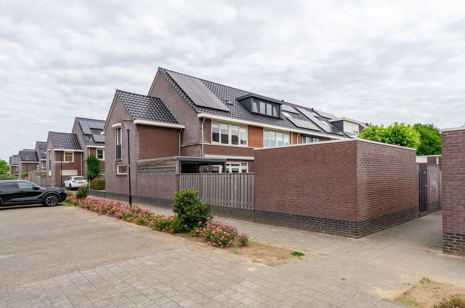 Dwarsdijk 63