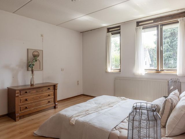 Zevensprong 28, Best