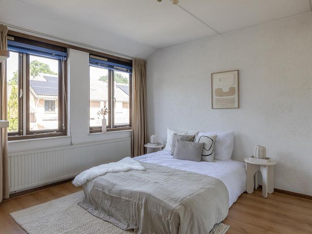 Zevensprong 28, Best