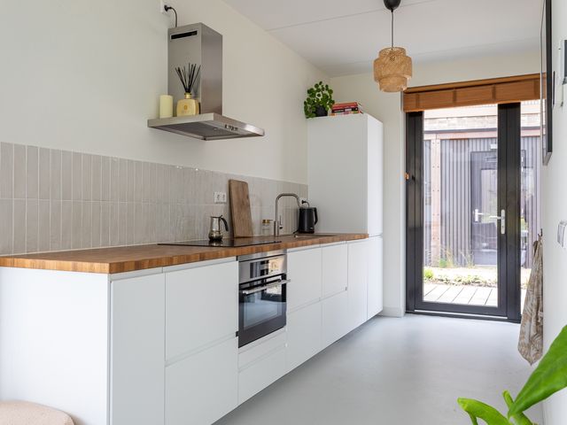 Ellen Warmondhof 6, Den Haag