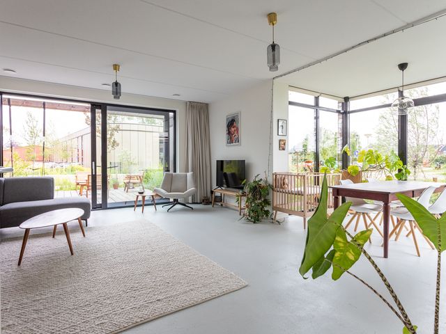 Ellen Warmondhof 6, Den Haag