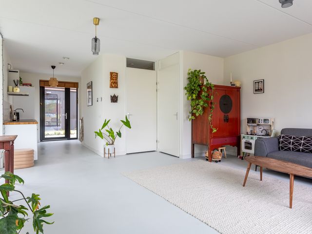 Ellen Warmondhof 6, Den Haag