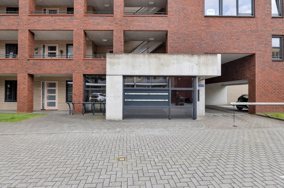 S.L. Louwesstraat 44