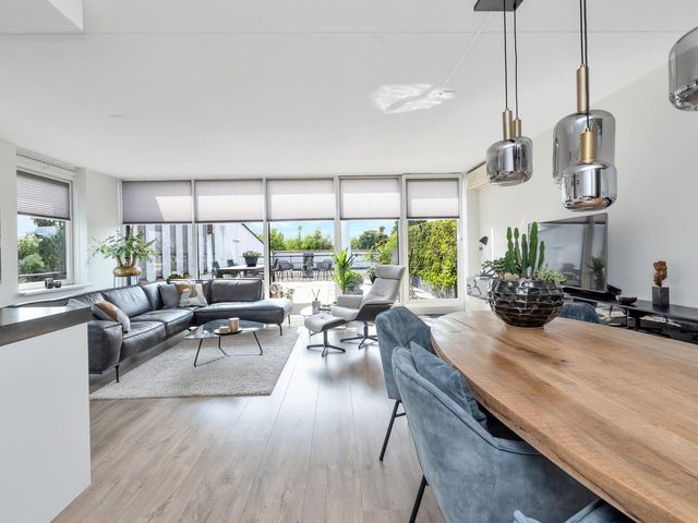 S.L. Louwesstraat 44, Enschede