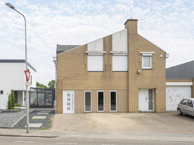 Prinsbisdomstraat 48B, Born