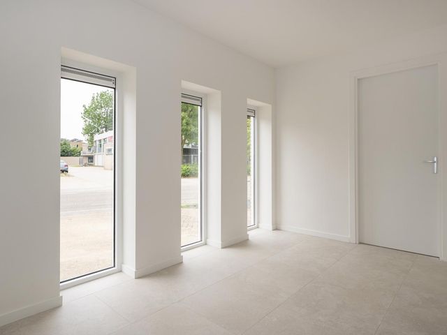 Prinsbisdomstraat 48B, Born
