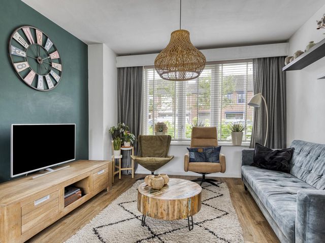 Begoniastraat 56, Roosendaal