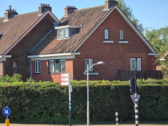 Spoorsingel 100, Delft