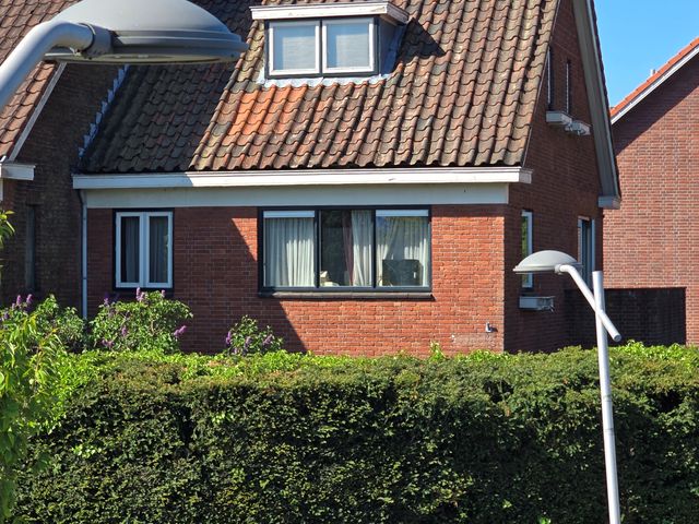 Spoorsingel 100, Delft