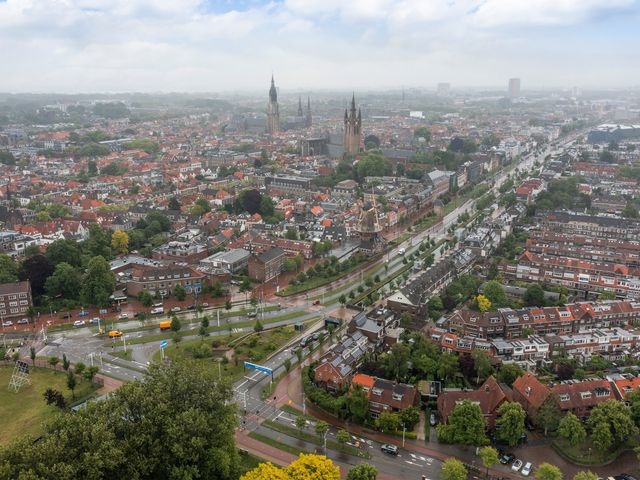 Spoorsingel 100, Delft