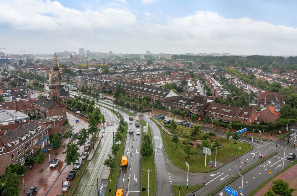 Spoorsingel 100