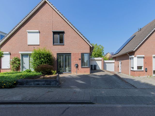 Straatsburglaan 55, Sittard