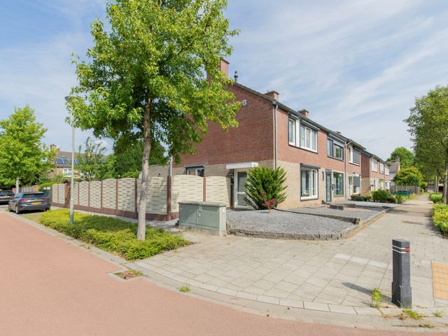 Ruys De Beerenbroucklaan 55, Urmond