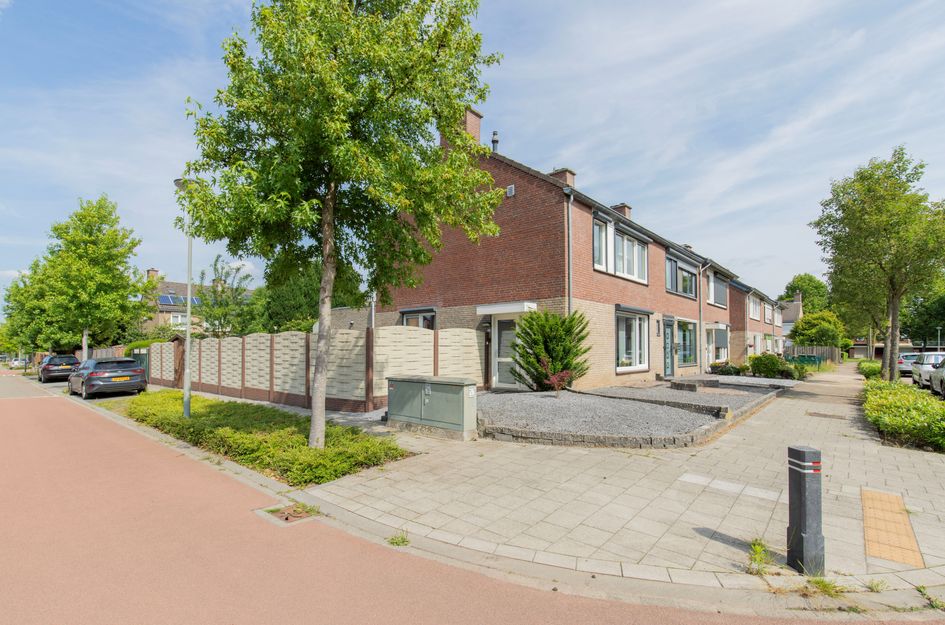 Ruys De Beerenbroucklaan 55