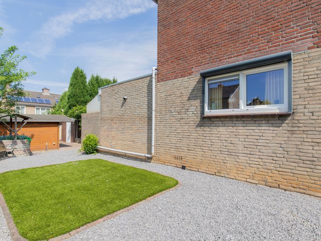 Ruys De Beerenbroucklaan 55, Urmond