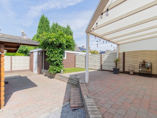 Ruys De Beerenbroucklaan 55, Urmond