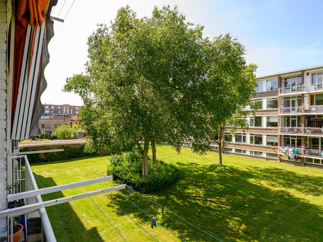 Marie Hoffmanlaan 35, Voorburg