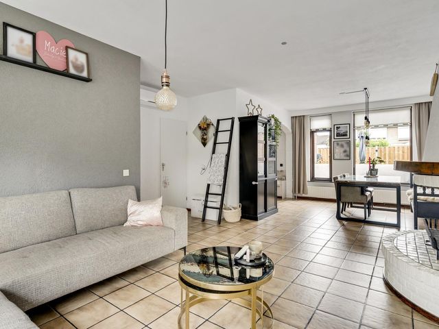 Leeuwebekstraat 5, Ospel