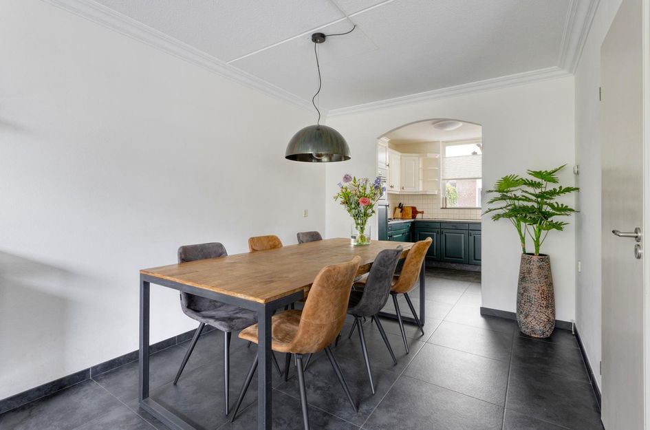Pastoor van Erpstraat 5