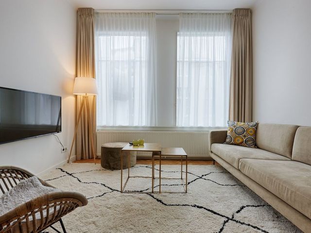 Anna Paulownastraat 74B, 'S-Gravenhage