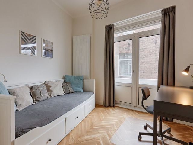 Anna Paulownastraat 74B, 'S-Gravenhage
