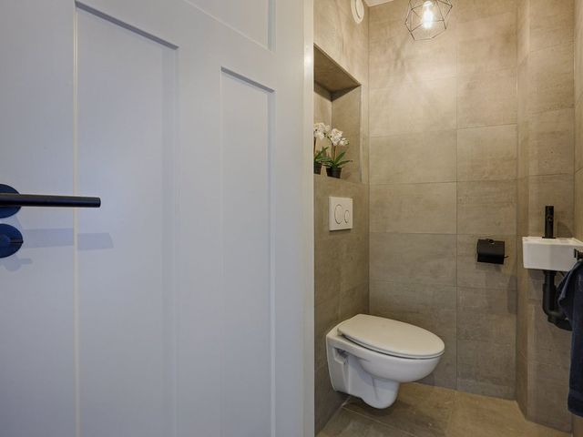 Anna Paulownastraat 74B, 'S-Gravenhage
