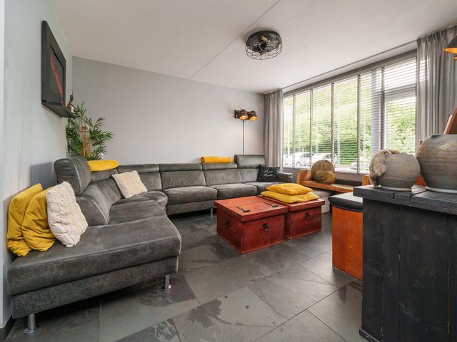 Hobbemalaan 23, Alblasserdam