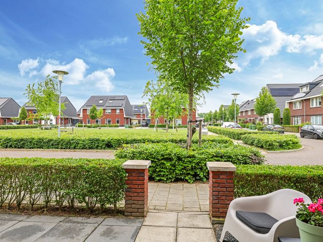 Ram 12, Elst