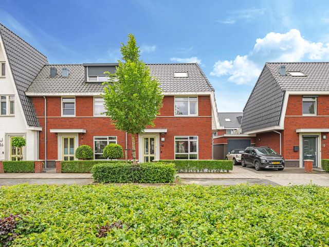 Ram 12, Elst