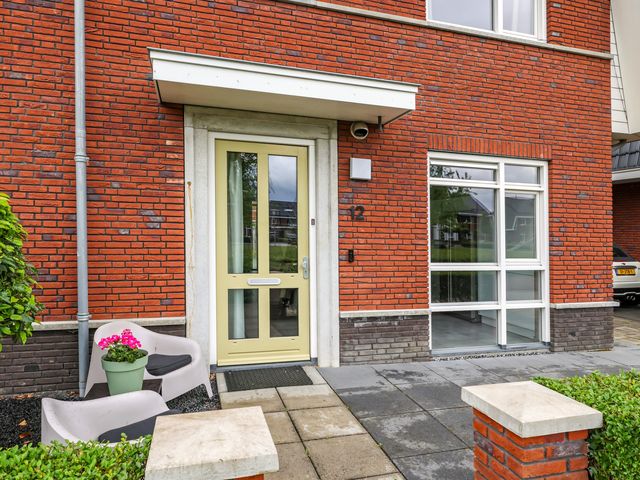 Ram 12, Elst