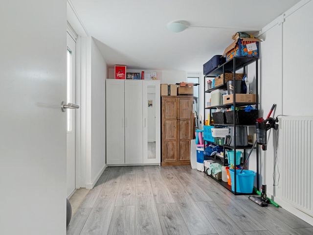 Bertram 213, Uithoorn