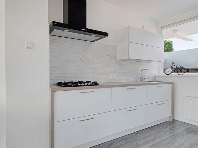 Bertram 213, Uithoorn