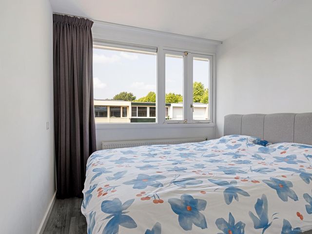 Bertram 213, Uithoorn