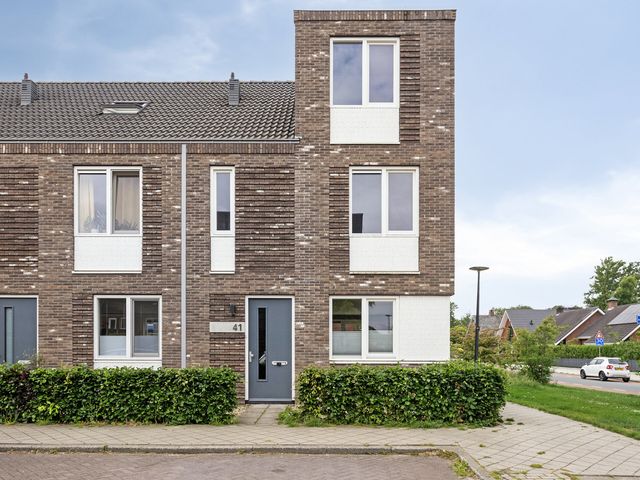 M.C. Escherstraat 41, Hengelo